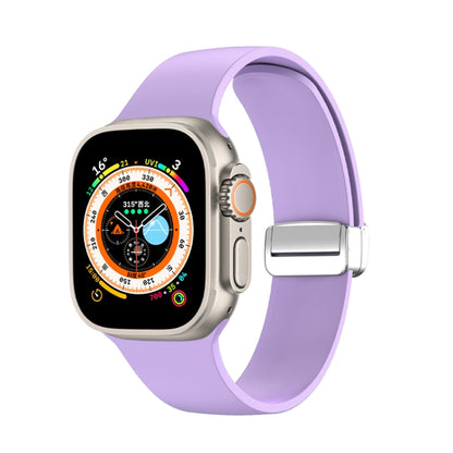 Folding Buckle Silicone Watch Band, For Apple Watch Ultra 49mm, For Apple Watch Series 8&7 45mm / SE 2&6&SE&5&4 44mm / 3&2&1 42mm, For Apple Watch Series 8&7 41mm / SE 2&6&SE&5&4 40mm / 3&2&1 38mm