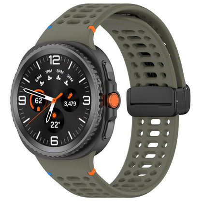 xDfind Magnetic Black Buckle Silicone Watch Band, For Samsung Galaxy Watch8 / Watch8 Classic
