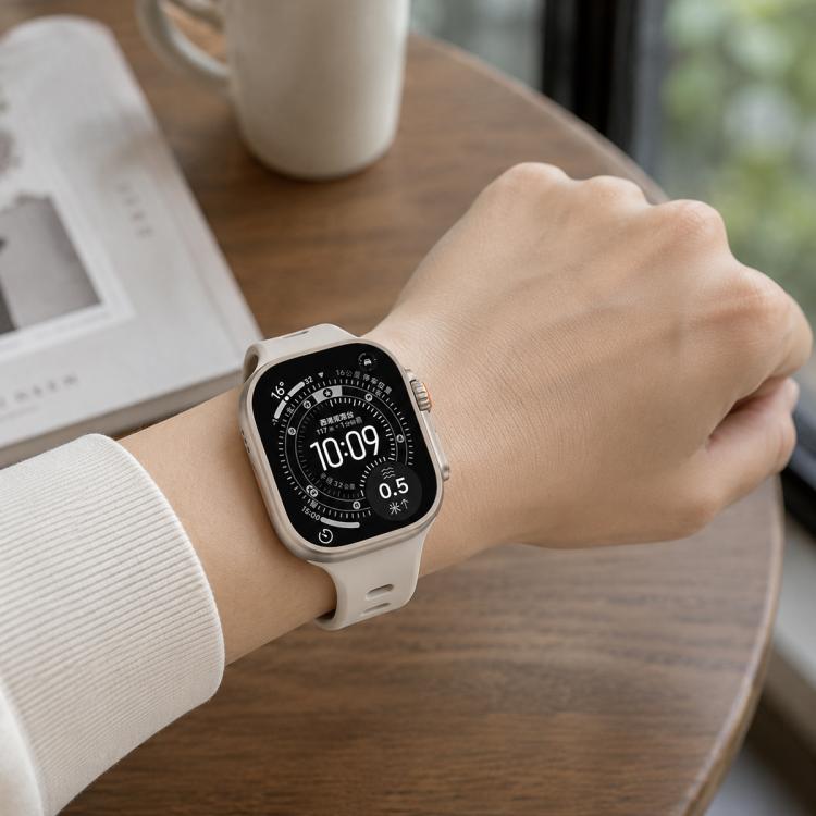 Reverse Buckle Solid Color Silicone Sports Watch Band, For Apple Watch 46mm / 49mm / 45mm / 44mm, For Apple Watch 42mm / 41mm / 40mm / 38mm