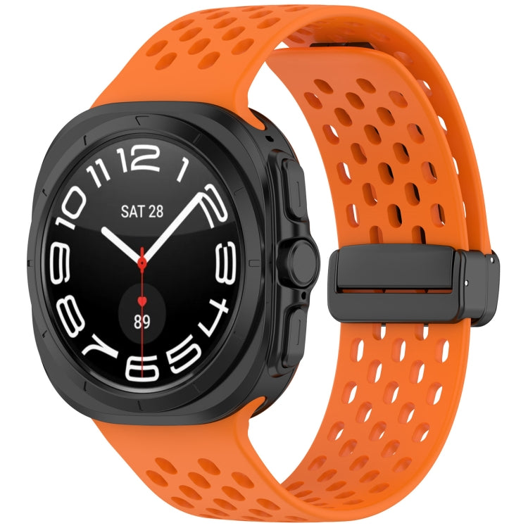 For Samsung Galaxy Watch Ultra 47mm Hole Style Magnetic Folding Buckle Silicone Watch Band, Light Gray, Black, Starlight, Pink, Orange, Dark Blue, Dark Green, White