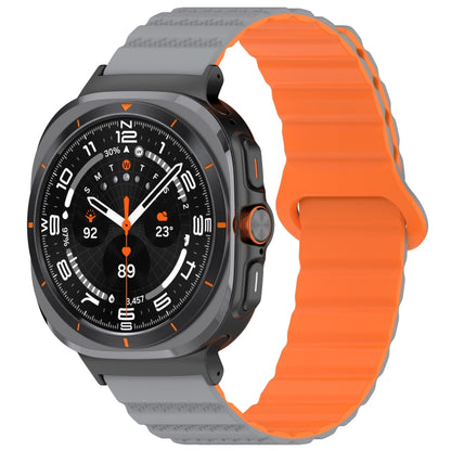 For Samsung Galaxy Watch Ultra 47mm Spot Pattern Two Color Magnetic Silicone Watch Band