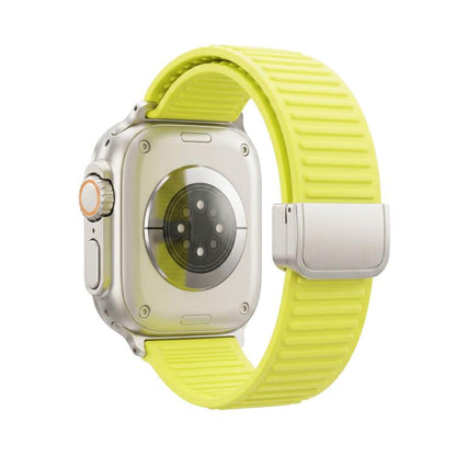 Mountain Pattern Loop Magnetic Buckle Silicone Watch Band, For Apple Watch 46mm / 49mm / 45mm / 44mm, For Apple Watch 42mm / 41mm / 40mm / 38mm