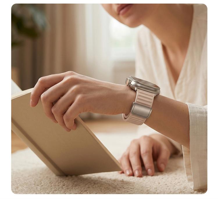 Mountain Pattern Loop Magnetic Buckle Silicone Watch Band, For Apple Watch 46mm / 49mm / 45mm / 44mm, For Apple Watch 42mm / 41mm / 40mm / 38mm